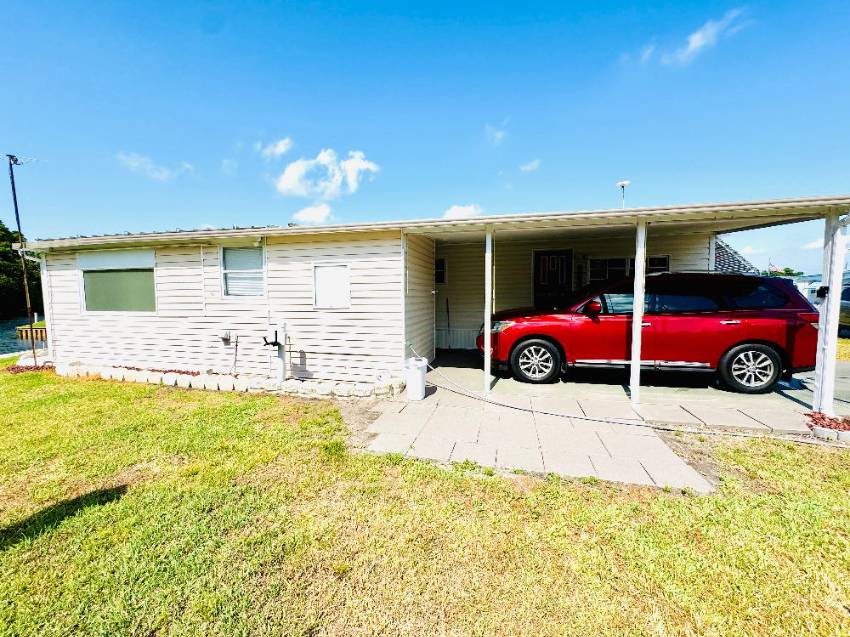 18 Henry Drive a Winter Haven, FL Mobile or Manufactured Home for Sale